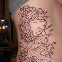 Tatuaggio il koi (carpa giapponese) con i disegni tatuati