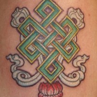 infiniti nodo buddista tatuaggio