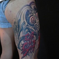 Japanischer Dämon Tattoo am Schenkel