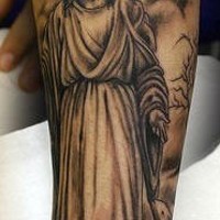 Tatuaje en el antemano de Jesús como pastor