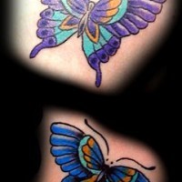 Le tatouage de papillon multicolore