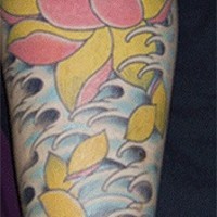 Bein Tattoo, malerisch, buntes,  Design-Blumen