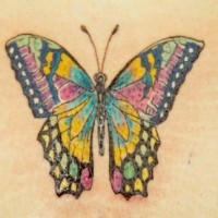 Sehr buntes Schmetterling Tattoo