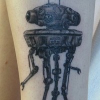 Scout droid dal film Guerre stellari tatuaggio