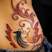 Fenice colorato tatuaggio