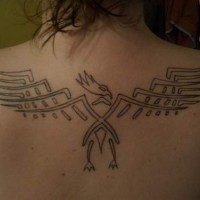 Tribal schwarzer Phönix Tattoo am Rücken