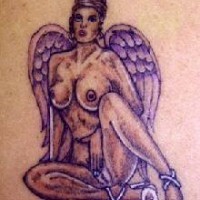 Angelo nudo tatuaggio