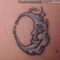 Humanisierte Mondsichel Tattoo
