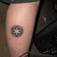 Symbole de l'Empire de Star Wars, tatouage
