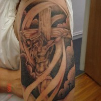 gesu' sulla croce tatuaggio