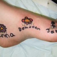 Foot tattoo of children´s names