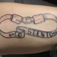tatuaggio simbolo amicizia per infiniti