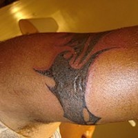 Schlechtes Tribal Armband Tattoo