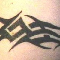 Tatuaje clásico la pulsera estilo tribal