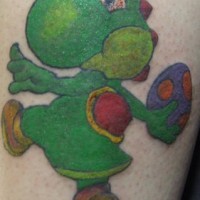 Yoshi de Mario le tatouage en couleur