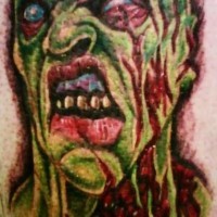 Tatuaje la cabeza del zombi furioso