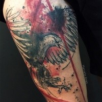 Terrifying colored thigh tattoo of flying bird with red triangle