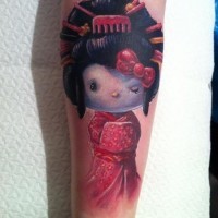 Tiny 3D colored forearm tattoo of cute geisha doll