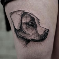 Tatuaje en el muslo,  diseño pequeño de perro bonito