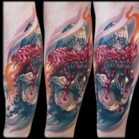 Unglaublicher farbiger fantastischer Schädel Tattoo am Arm mit brennender Kerze