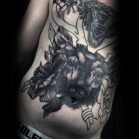 Tatuaje de vientre de color inacabado de cabeza de venado con flores