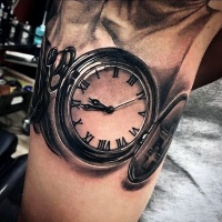 molto realistico 3D nero e bianco antico orologio tatuaggio su braccio