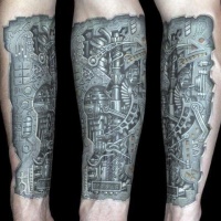 Tatuaje en el antebrazo,
mecanismos futuristas maravillosos