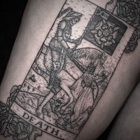 Tatuaje dotwork de estilo vintage de la tarjeta Death