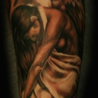 acquerello angelo prega tatuaggio