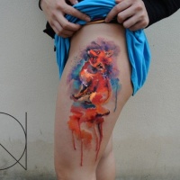 Watercolor red fox tattoo on thigh