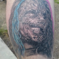 Kopf des Zombies Tattoo am Unterarm
