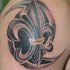 3D REALISTICO FLEUR DE LIS TATUAGGIO SULLA SPALLA