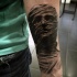 Tatuaje en el antebrazo, momia misteriosa volumétrica