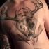 Estilo 3D muito detalhado peito tatuagem fo animal crânio