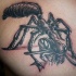 Tatuaje  de hormiga peligrosa sanguinaria