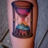 Tatuaggio a clessidra colorato nuova scuola