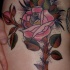 sighty classico americano tatuaggio con rosa viva