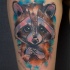 Gráficos de bosquejo, tatuaje de mapache en el muslo