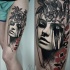 Tatuaje en el muslo,  mujer abstracta y patrón floral,  tinta negra
