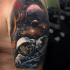 eccezionale dipinto colorato grande spazio e pianete  tatuaggio a mezza manica