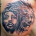 eccezionale Gesu' e leone tatuaggio sul petto