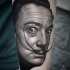 Increíble retrato gris negro del tatuaje de Salvador Dalí