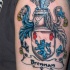 brennan stupefacente stemma di famiglia tatuaggio a mezza manica