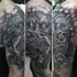 Tatuaje en el hombro, dios majestuoso antiguo
