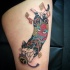 Tatuaje de muslo de estilo tradicional asiático color del gato Manmon por horitomo