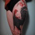 Tatuaggio nero rosso il gallo nero & i fiori by Gakken
