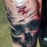 incredibile cranio colorato con sangue simbolo mistico tatuaggio su braccio