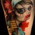cartone animato stile colorato sexy zombie infermiera maniaca tatuaggio su coscia