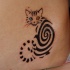 Tatuaggio sulla pancia il disegno del gatto