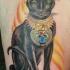 colorato gatto sacro egiziano tatuaggio